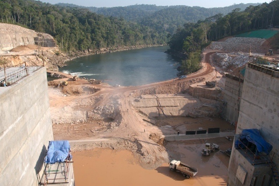 Downstream of the Nam Theun 2 dam during its construction, photo: Marcus Rhinelander